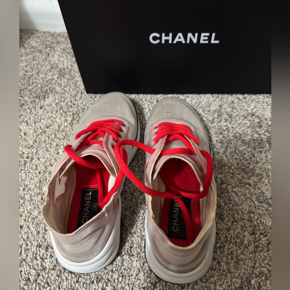 Chanel sneakers. - Picture 2 of 5